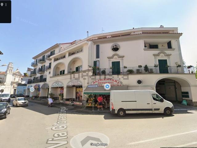 Locale in vendita di 60 m² in Via Giovanni Linguiti