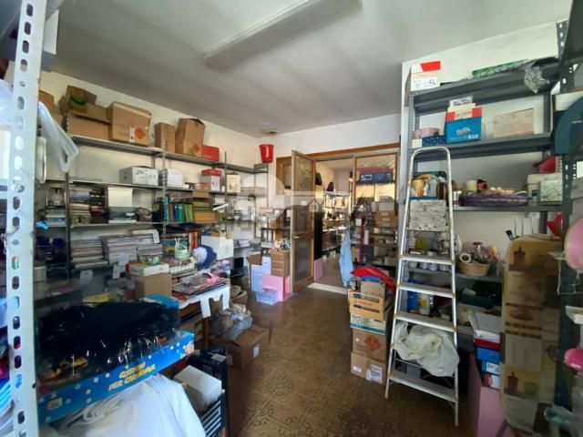 Locale in vendita di 60 m² in Via IV Novembre, 55