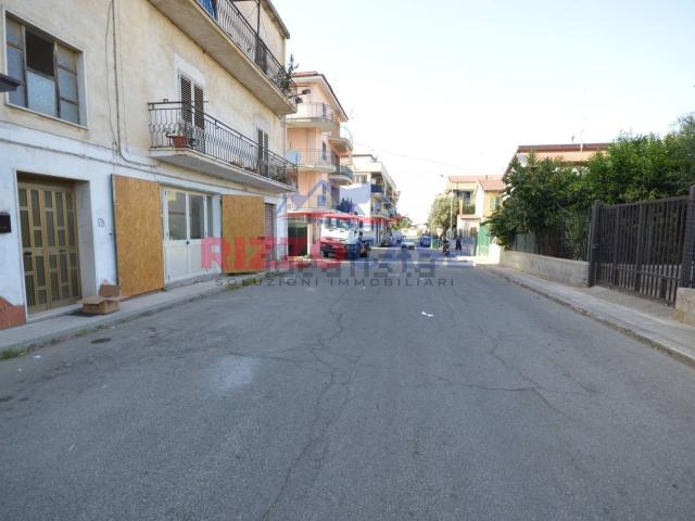 Locale in vendita di 60 m² in Via Magna Grecia, 20