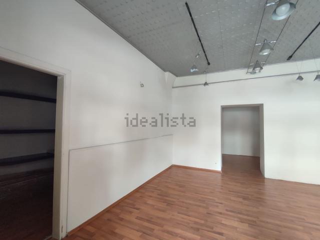 Locale in vendita di 60 m² in Via Milazzo, 5