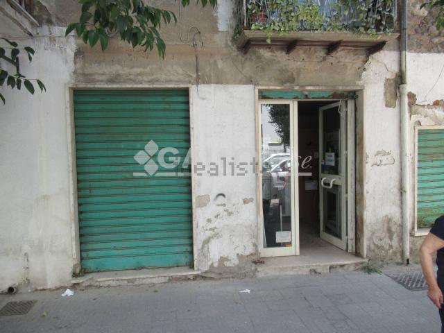 Locale in vendita di 60 m² in Via Panebianco