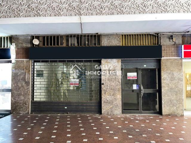 Locale in vendita di 60 m² in Via Pasquale Stanislao Mancini