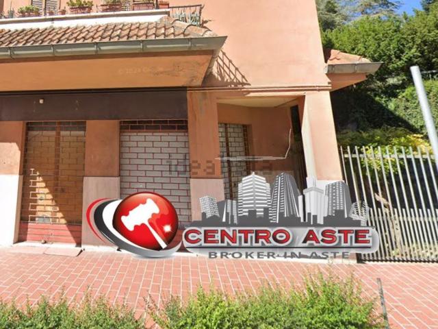 Locale in vendita di 60 m² in Via Roma