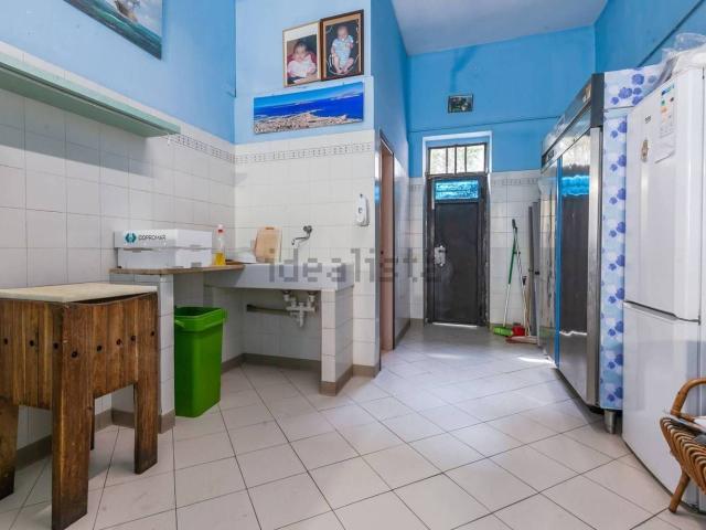Locale in vendita di 60 m² in Via Roma, 55