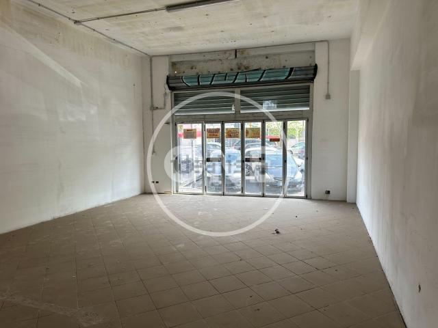 Locale in vendita di 60 m² in Via Scribonio Curione, 69