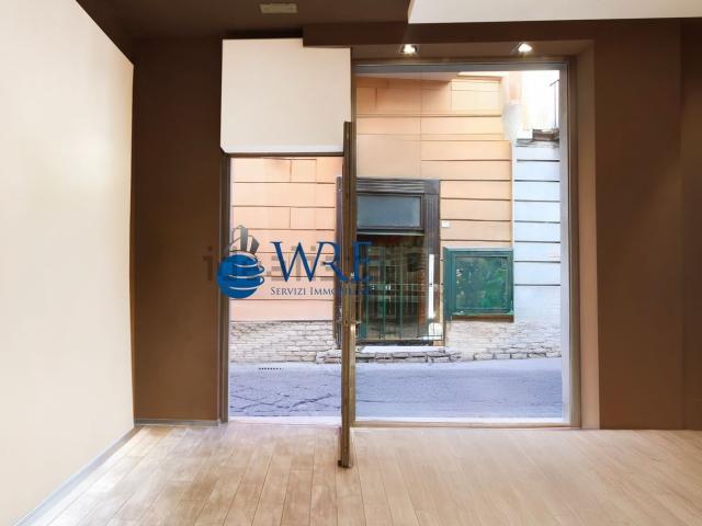 Locale in vendita di 60 m² in Via San Giovanni