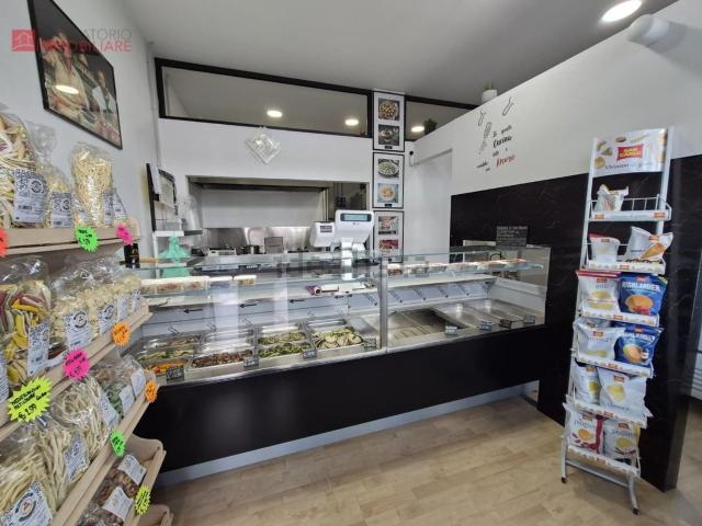 Locale in vendita di 60 m² in Via San Domenico Savio, 73100