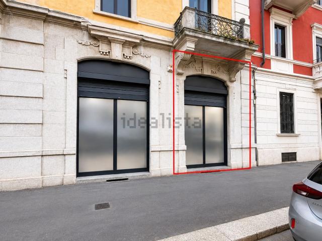 Locale in vendita di 60 m² in Via Savona, 41
