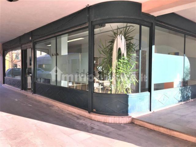 Locale in vendita di 60 m²