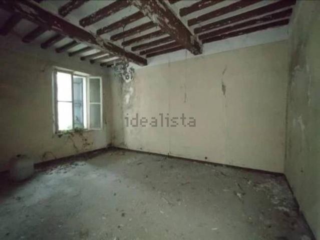 Locale in vendita di 614 m² in Via Giacomo Matteotti, 18