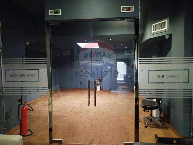 Locale in vendita di 619 m² in Viale Unità d&apos Italia, 47
