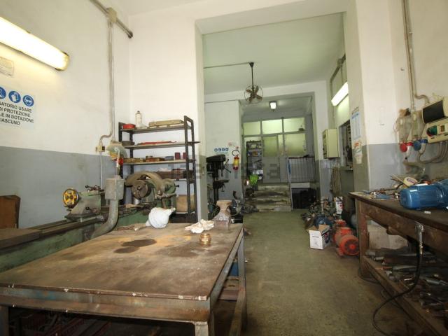 Locale in vendita di 61 m² in Via Vicenza