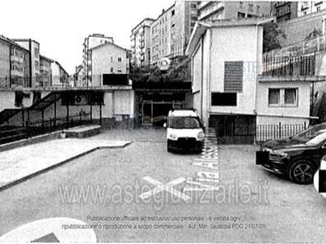 Locale in vendita di 61 m² in Via Amerigo Vespucci
