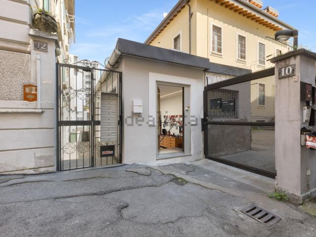 Locale in vendita di 61 m² in Via Luigi Calamatta, 12