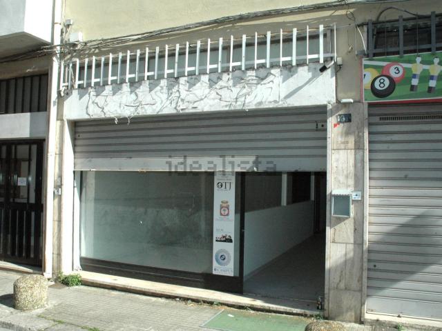 Locale in vendita di 61 m² in Via Per Uggiano, 2