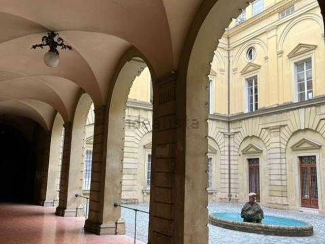 Locale in vendita di 61 m²