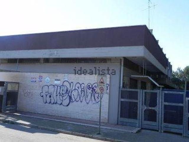 Locale in vendita di 61 m²