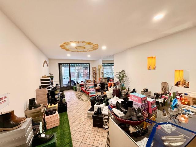 Locale in vendita di 62 m² in Via Giacomo Matteotti