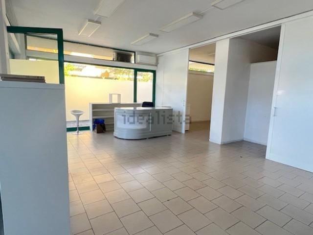 Locale in vendita di 62 m² in Via Montegrappa, 85