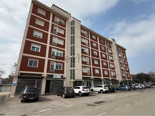 Locale in vendita di 62 m²