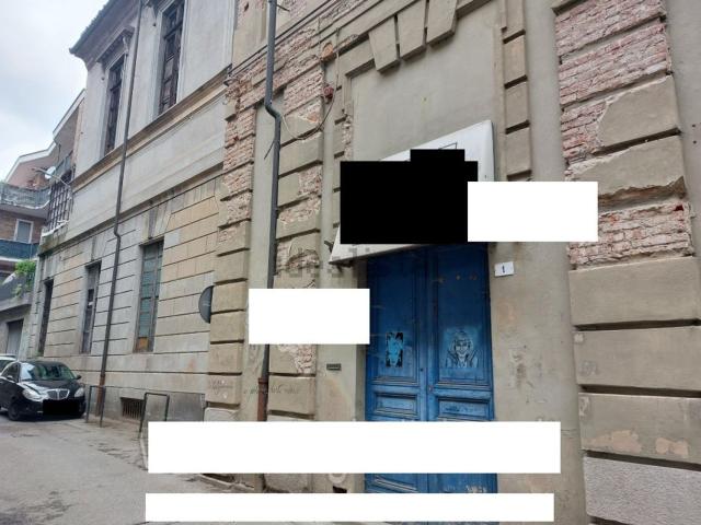 Locale in vendita di 637 m² in Via Giovanni Lanza, 1