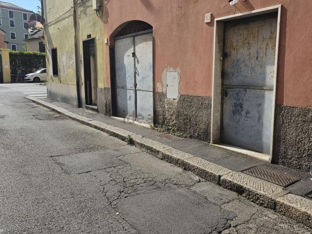 Locale in vendita di 67 m² in Piazza Giovanni Antonio Aprosio