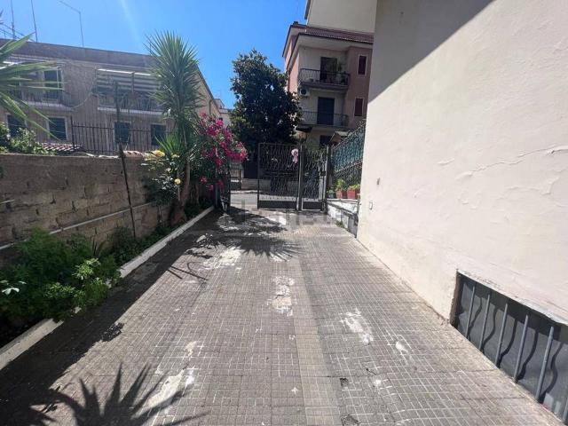 Locale in vendita di 67 m² in Via Bernardino Bernardini, 26