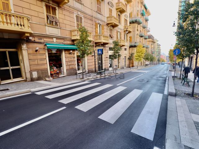 Locale in vendita di 67 m² in Viale Carlo Canepa