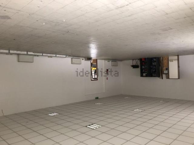 Locale in vendita di 640 m²