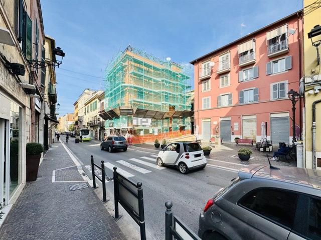 Locale in vendita di 64 m² in Corso Giacomo Matteotti