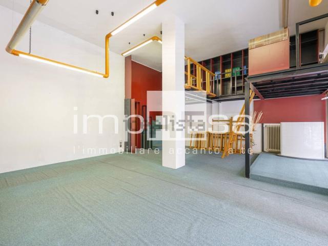 Locale in vendita di 64 m² in Via Cadore, 6