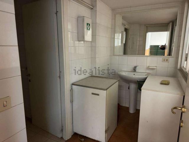 Locale in vendita di 64 m² in Via dei Durantini, 348