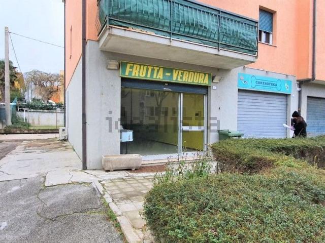 Locale in vendita di 64 m²