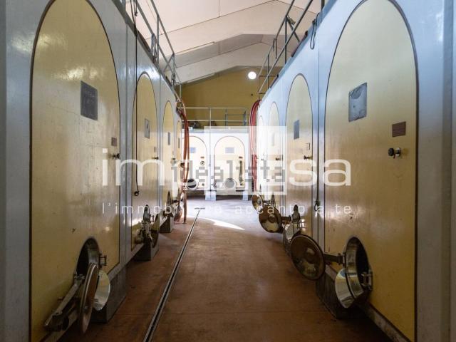 Locale in vendita di 650 m²