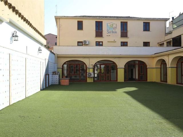 Locale in vendita di 650 m² in Via Dante, 35