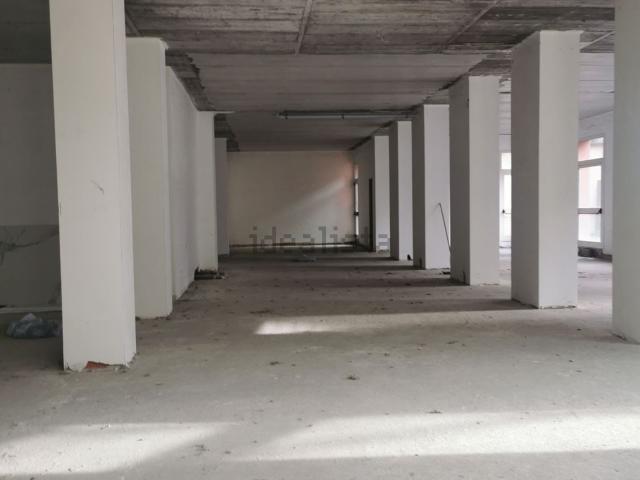 Locale in vendita di 652 m² in Via Paolo Maria Paciaudi