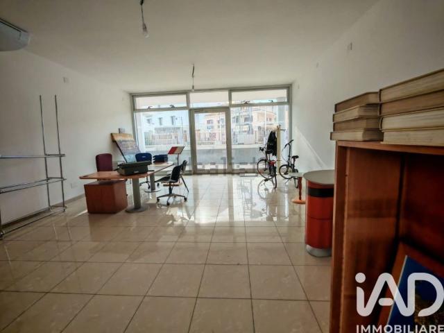 Locale in vendita di 65 m² in Corso Umberto I