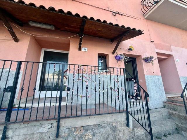 Locale in vendita di 65 m² in Lungomare Navigatori