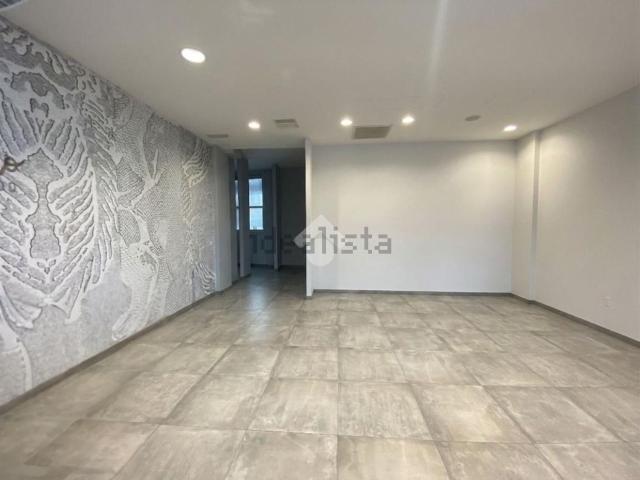 Locale in vendita di 65 m² in Strada Statale 9 Via Emilia, 3009