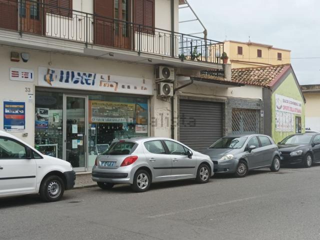 Locale in vendita di 65 m² in Via Torrazzo, 35