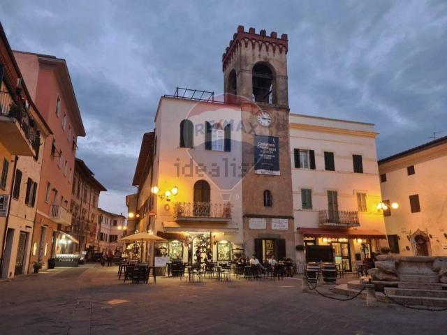 Locale in vendita di 65 m² in Via Vittorio Emanuele, 35