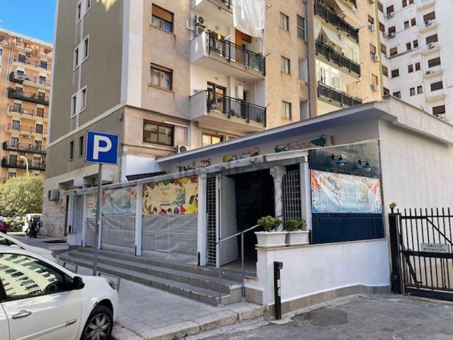 Locale in vendita di 65 m² in Via Antonio Lo Bianco, 51