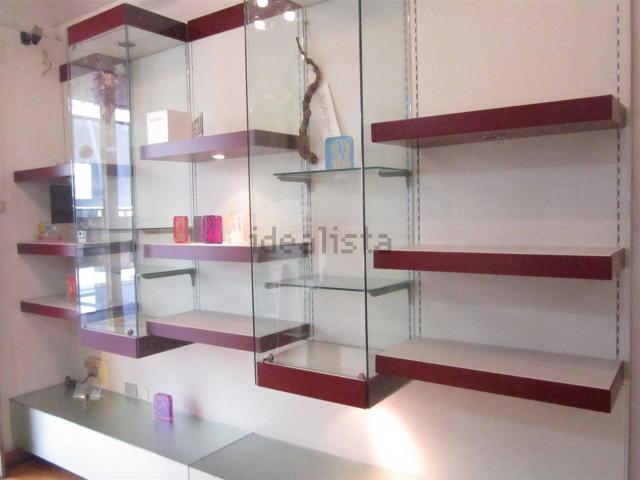 Locale in vendita di 65 m² in Via Atto Vannucci