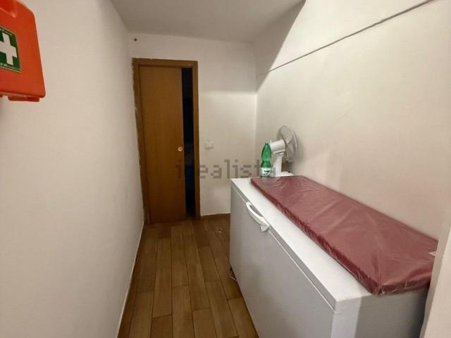Locale in vendita di 65 m² in Via Camillo Benso Conte di Cavour, 14