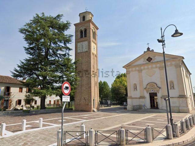 Locale in vendita di 65 m² in Via Carlo Cattaneo, 31
