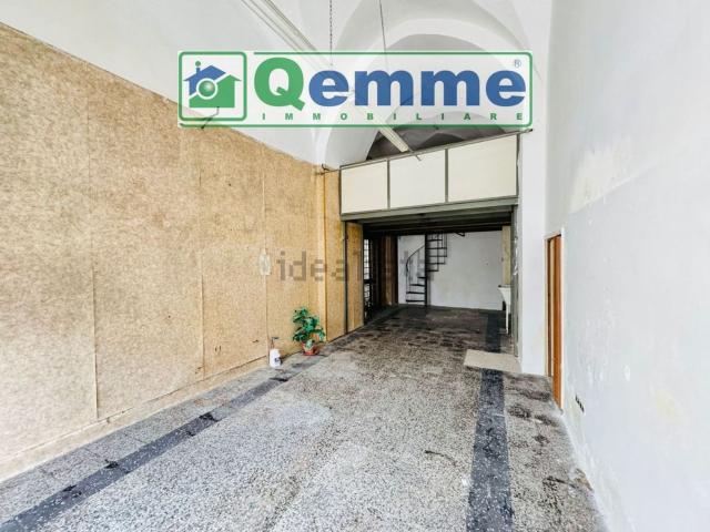 Locale in vendita di 65 m² in Via Dante Alighieri