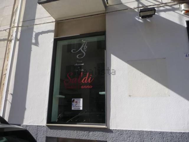 Locale in vendita di 65 m² in Via pasubio, 41