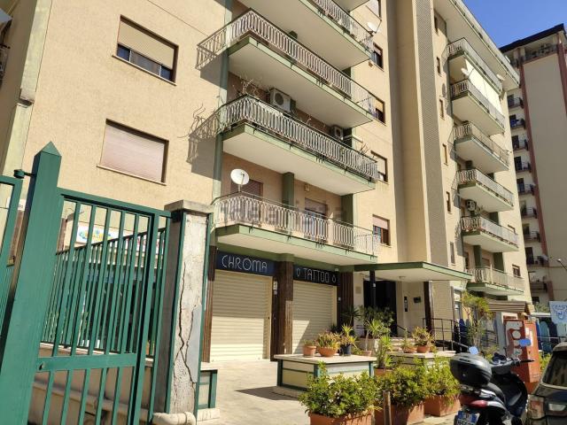 Locale in vendita di 65 m² in Via Rinaldo Montuoro