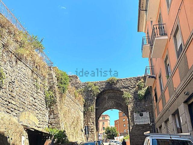 Locale in vendita di 65 m² in Via San Bonaventura, 33