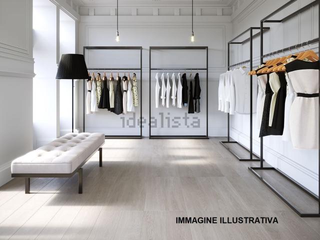 Locale in vendita di 65 m² in Via Sandro Pertini, 10